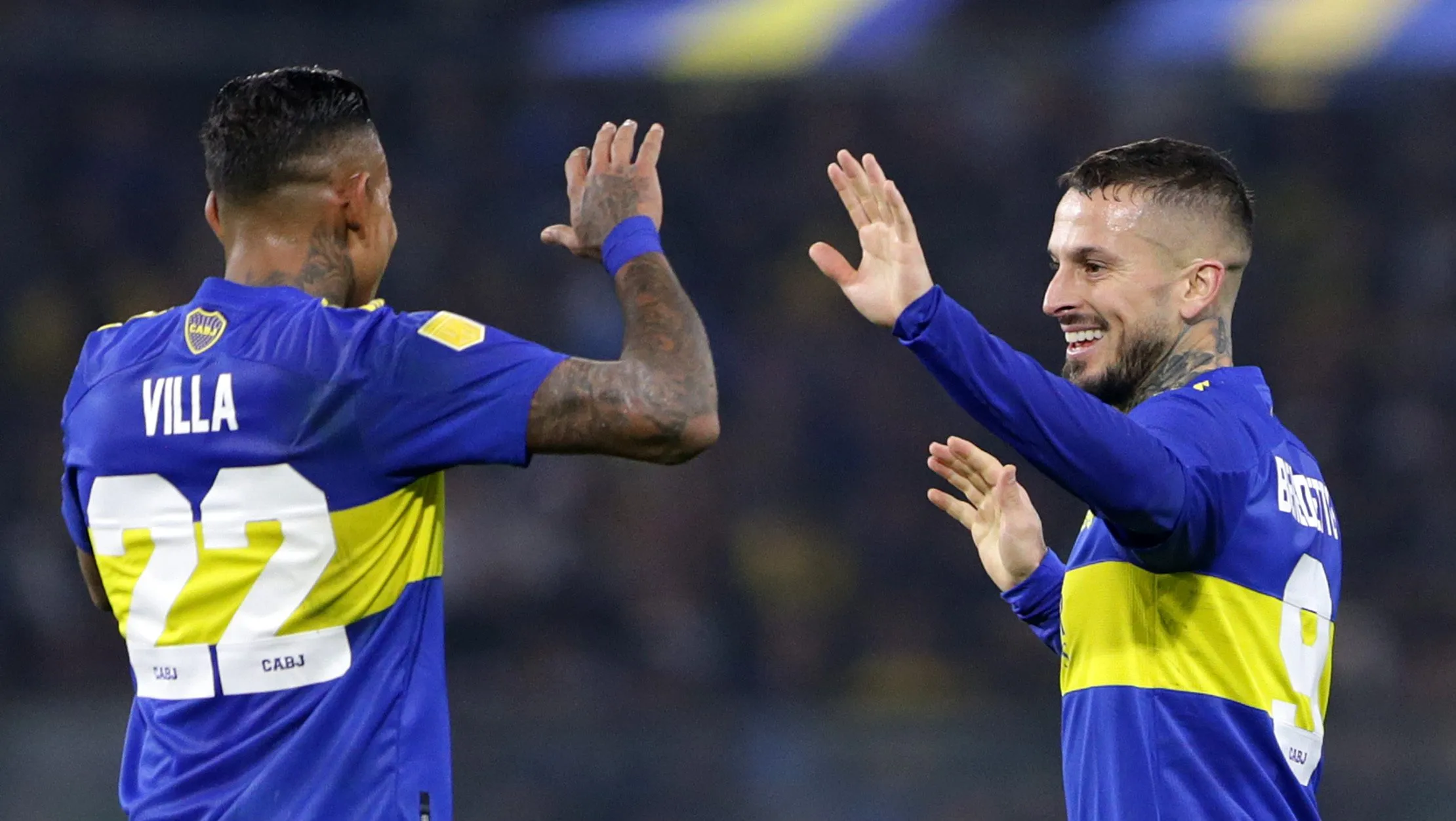 Foto: Daniel Jayo/Getty Images – Villa, de 29 anos, fez seis gols em 38 jogos pelo Independiente em 2025.