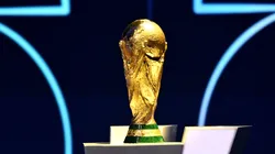 Troféu da Copa do Mundo. (Photo by Mandel NGAN - Pool/Getty Images)