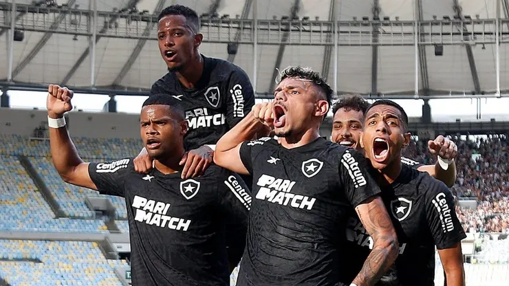 Luís Castro tem usado boa relação com ex-comandados do Botafogo para fazer suas indicações ao Grêmio - Foto: Vitor Silva/BFR