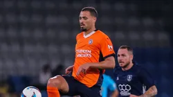 Léo Duarte, zagueiro do Basaksehir em partida pelo campeonato turco (Foto: Ahmad Mora/Getty Images)