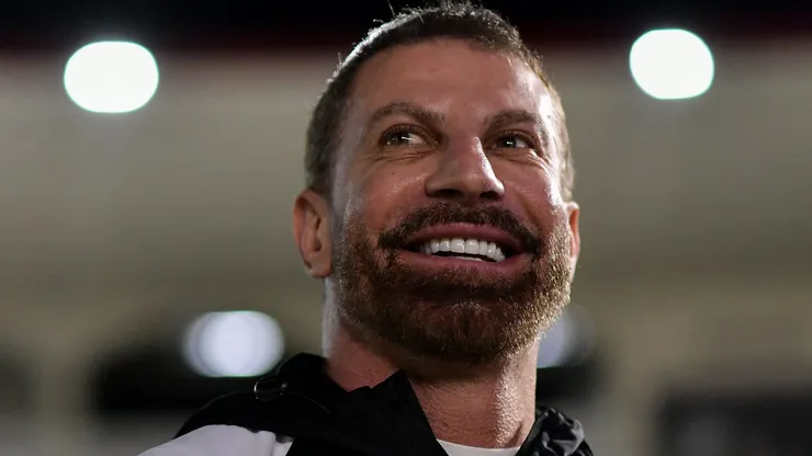 Vasco acelera conversas para assinatura de memorando com herdeiro da Crefisa