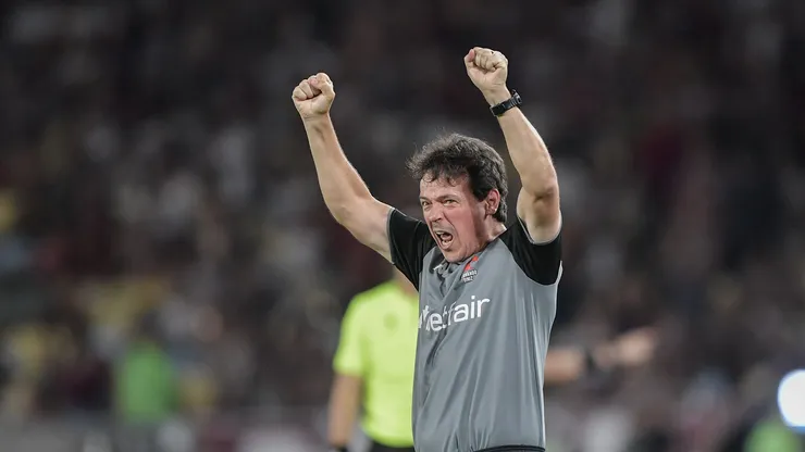 RJ - RIO DE JANEIRO - 14/12/2025 - COPA DO BRASIL 2025, FLUMINENSE X VASCO - Fernando Diniz tecnico do Vasco durante partida contra o Fluminense no estadio Maracana pelo campeonato Copa Do Brasil 2025. Foto: Thiago Ribeiro/AGIF