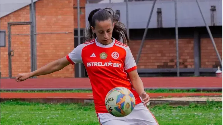 Belén Aquino em partida do Campeonato Gaúcho Feminino - Foto: Pedro Pacheco/Internacional
