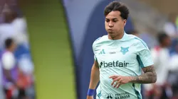 MG - BELO HORIZONTE - 01/11/2025 - BRASILEIRO A 2025, CRUZEIRO X VITORIA - Kaio Jorge jogador do Cruzeiro durante aquecimento antes da partida contra o Vitoria no estadio Mineirao pelo campeonato Brasileiro A 2025. Foto: Gilson Lobo/AGIF