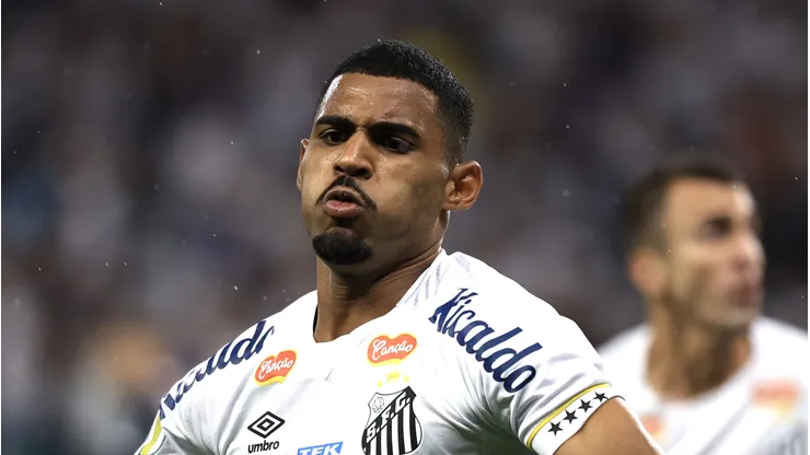Joaquim é um dos alvos do Palestra no mercado da bola.