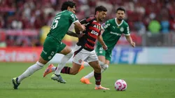 Arrascaeta em ação pelo Flamengo contra o Palmeiras - Foto: Thiago Ribeiro/AGIF