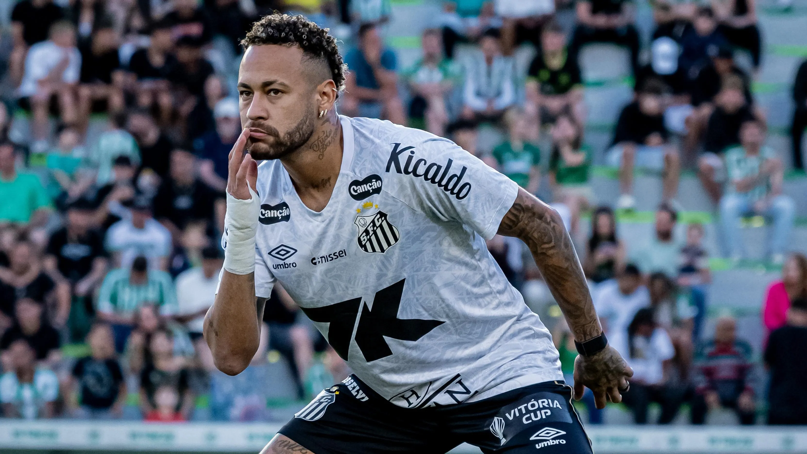 Neymar em campo pelo Peixe. Foto: Léo piva/ Santos FC