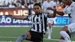 João Pedro, lateral-direito do Grêmio em partida pelo campeonato brasileiro (Foto: Wagner Meier/Getty Images)