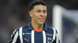 Johan Rojas se destaca por ser um quebrador de linhas e criar muitas chances de gol