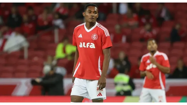 Jovem Raykkonen está emprestado ao Internacional e desperta o interesse do Peixe e de outros clubes - Foto: Ricardo Duarte/SCI