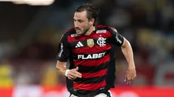 Viña jogador do Flamengo durante partida contra o Atlético-MG. Foto: Jorge Rodrigues/AGIF