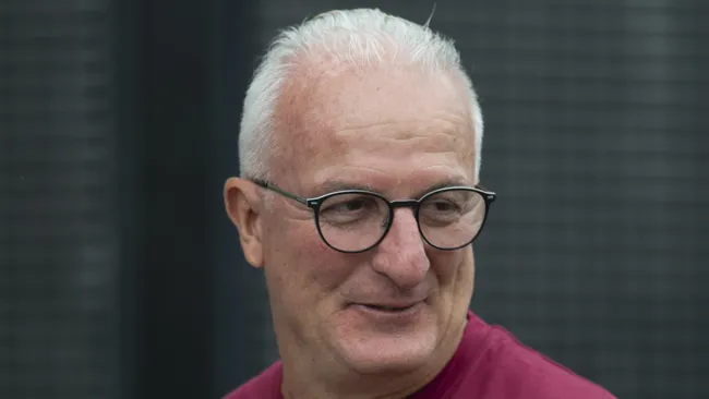 Foto: Anderson Romao/AGIF – Dorival Júnior gosta do futebol do atacante rubro-negro.