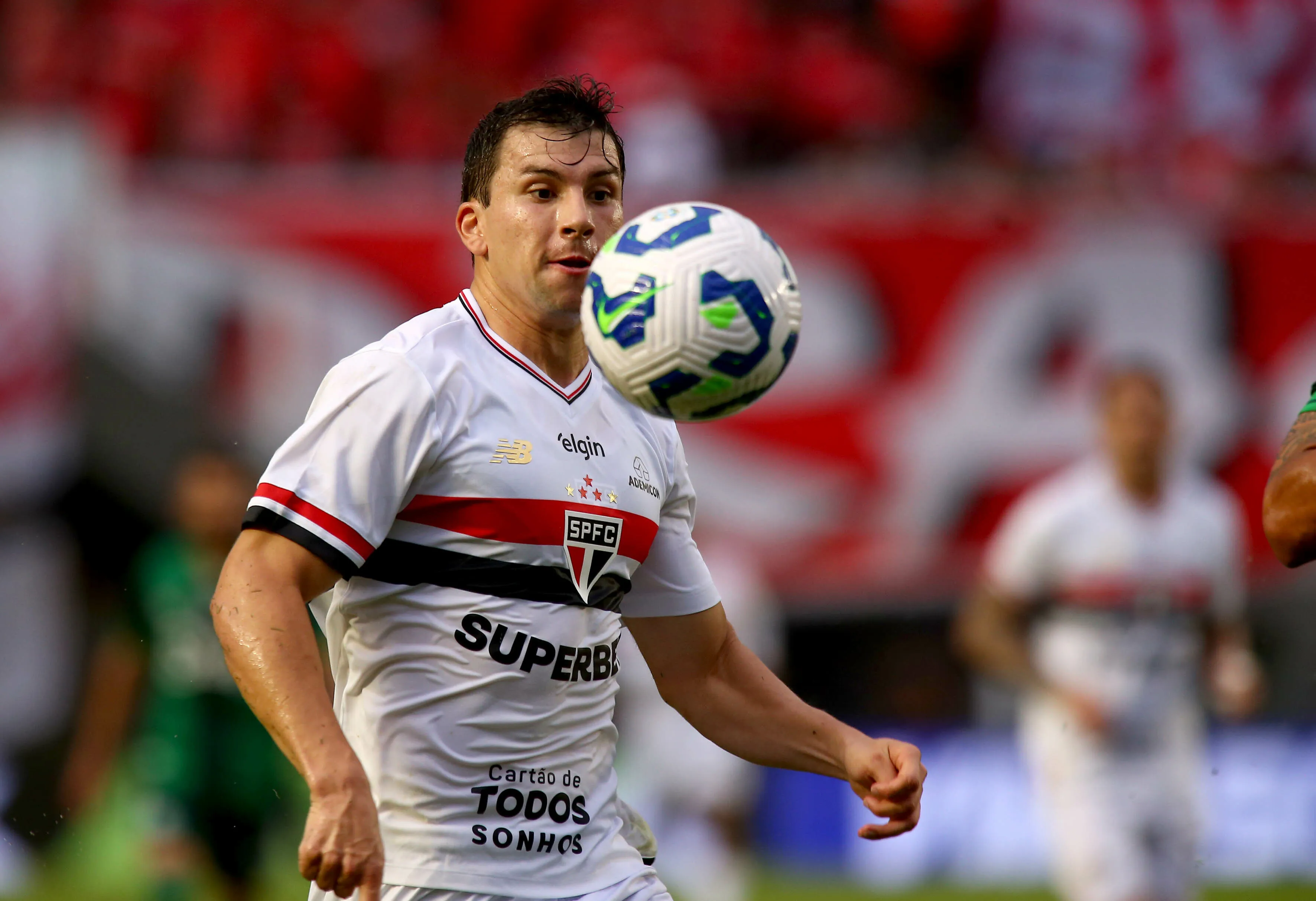 SP – SANTOS – 23/11/2025 – BRASILEIRO A 2025, SAO PAULO X JUVENTUDE – TAPIA jogador do Sao Paulo durante partida contra o Juventude no estadio Vila Belmiro pelo campeonato Brasileiro A 2025. Foto: Mauricio De Souza/AGIF