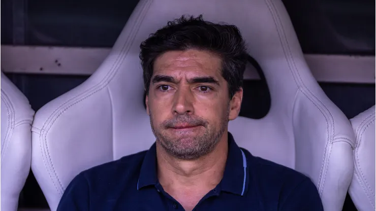 CE - FORTALEZA - 07/12/2025 - BRASILEIRO A 2025, CEARA X PALMEIRAS - Abel Ferreira tecnico do Palmeiras durante partida contra o Ceara no estadio Arena Castelao pelo campeonato Brasileiro A 2025. Foto: Baggio Rodrigues/AGIF