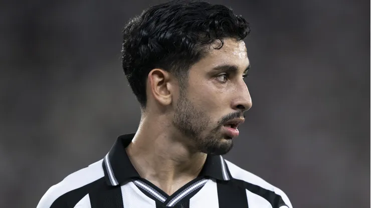 Botafogo espera que Santi Rodríguez ganhe protagonismo em 2025.