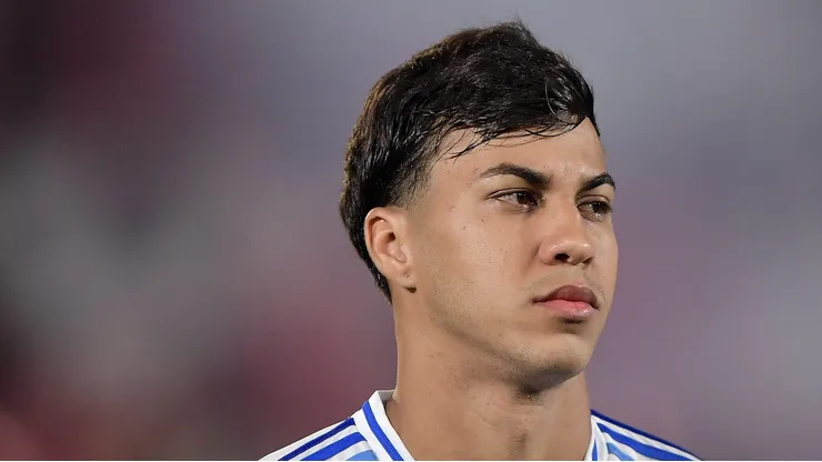 Kaio Jorge fica longe de acordo com Fla.