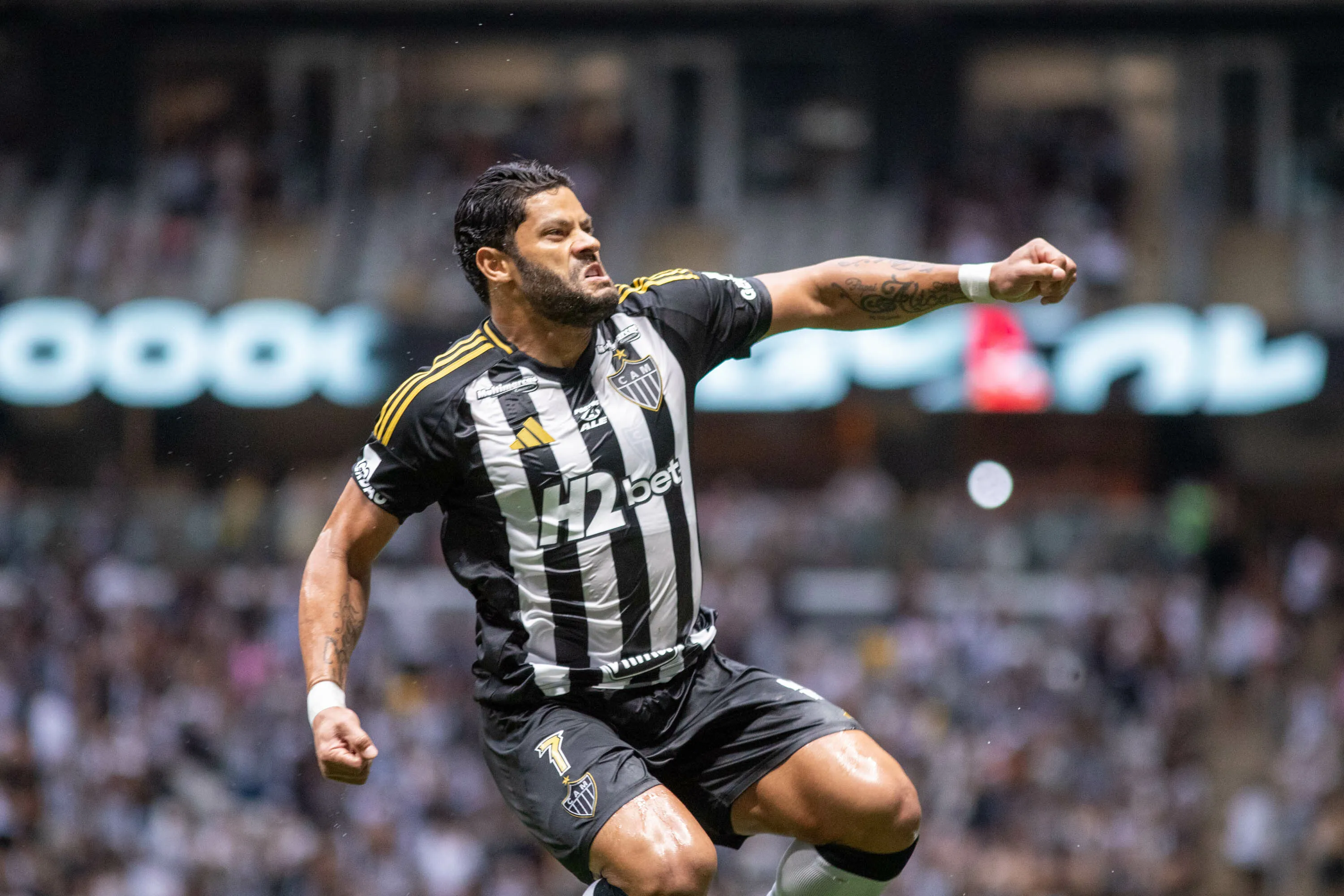 Hulk comemora seu gol contra o Vasco. Foto: Fernando Moreno/AGIF