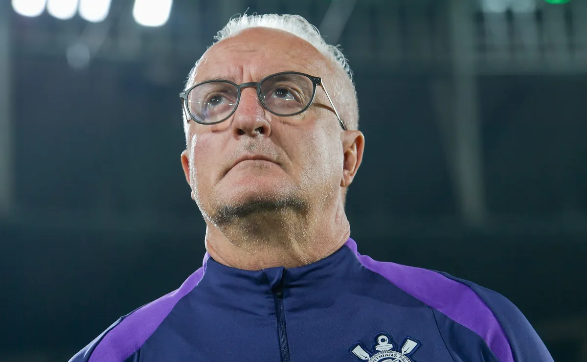 Corinthians aceita negociar Raniele, mas impõe condição para clubes do exterior interessados