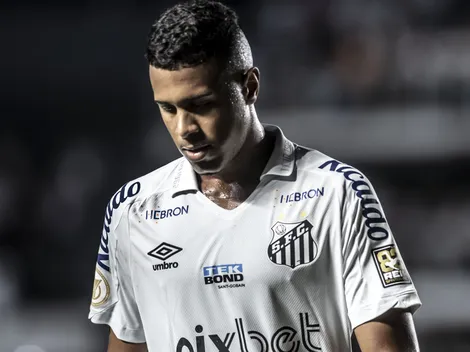 Fora dos planos de Vojvoda, Ed Carlos rescinde com o Santos