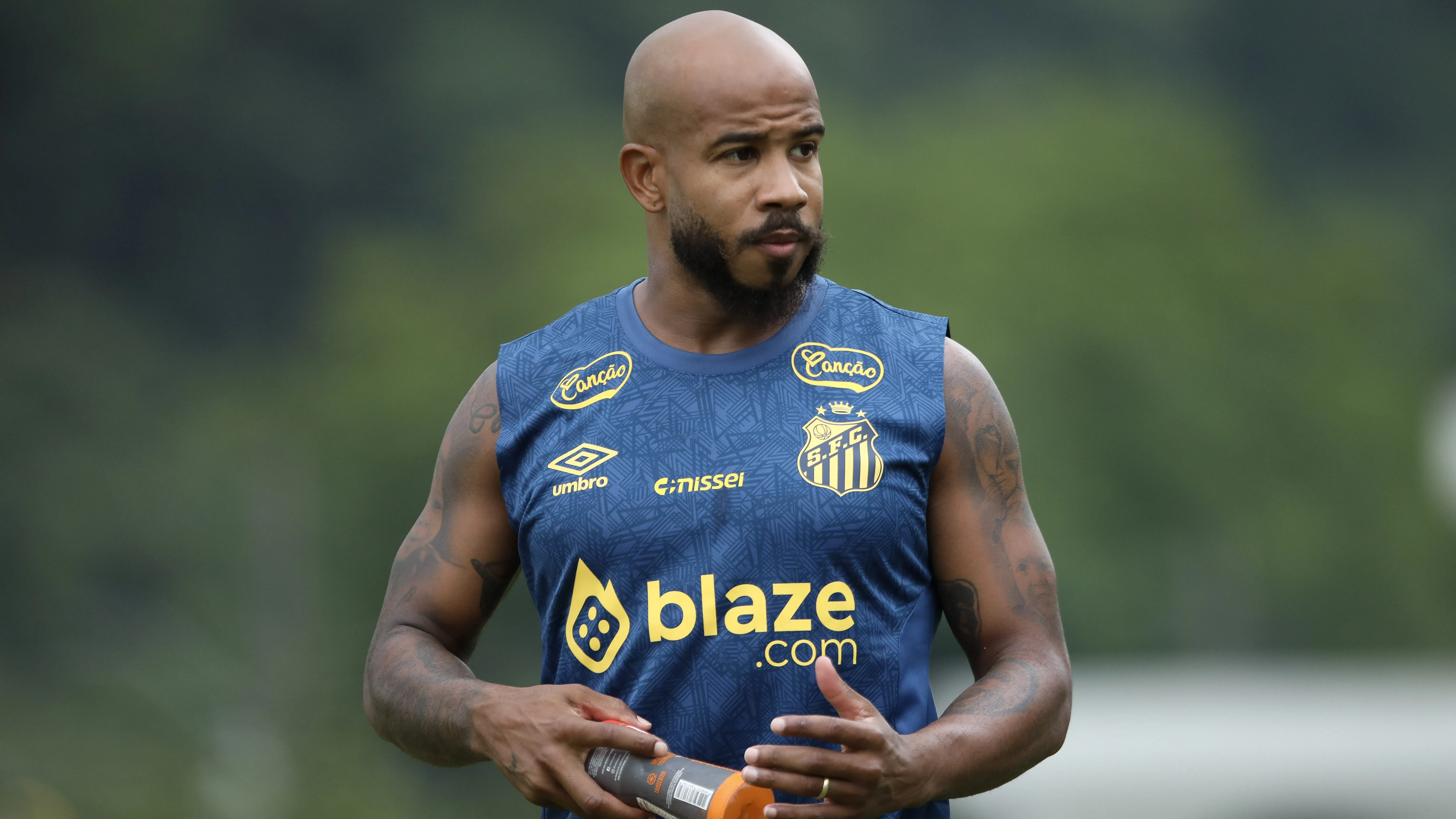 Patrick durante treino nos tempos de Santos. Foto: Reinaldo Campos/AGIF