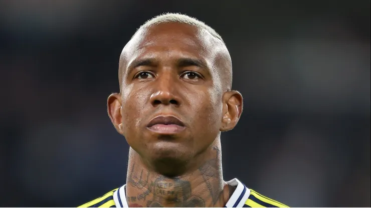 Talisca em ação pelo clube turco. Foto: Ahmad Mora/Getty Images