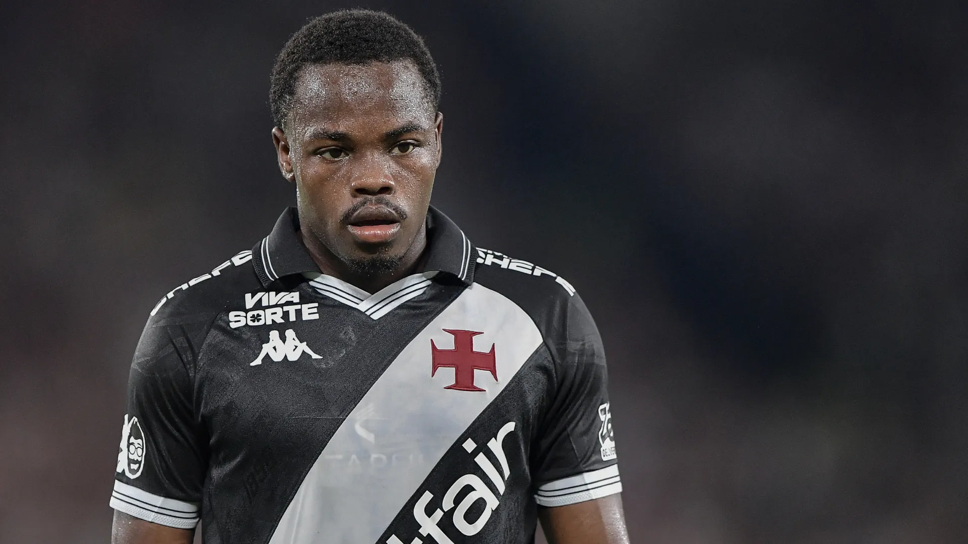 Andrés Gómez tem contrato até julho de 2026 – Foto: Thiago Ribeiro/AGIF