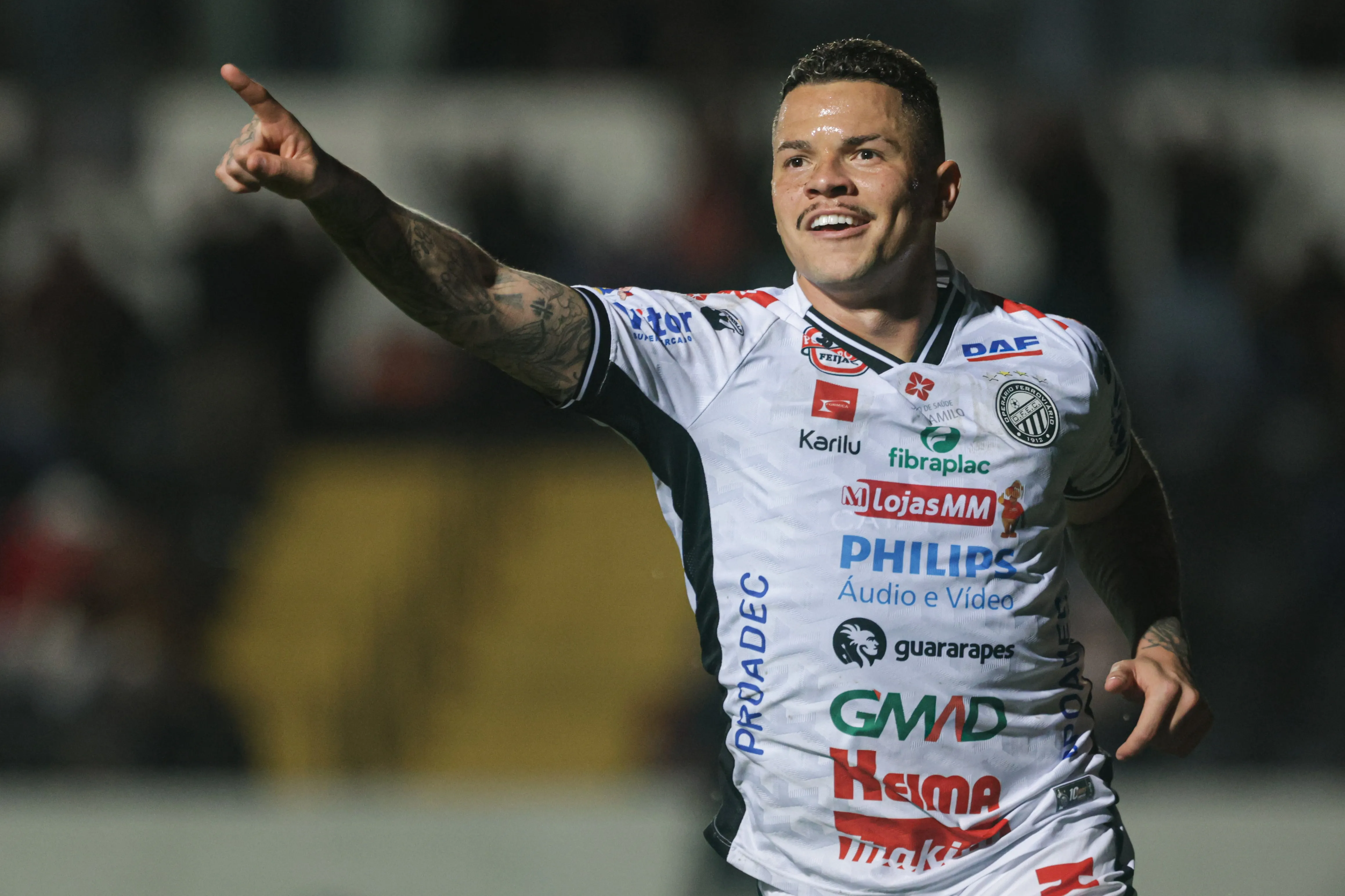 Rodrigo Rodrigues jogador do Operario comemora seu gol durante partida contra o Novorizontino. Foto: Joao Vitor Rezende Borba/AGIF