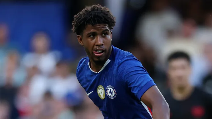 Andrey Santos foi essencial no empate do Chelsea diante do Manchester City (Photo by Eddie Keogh)