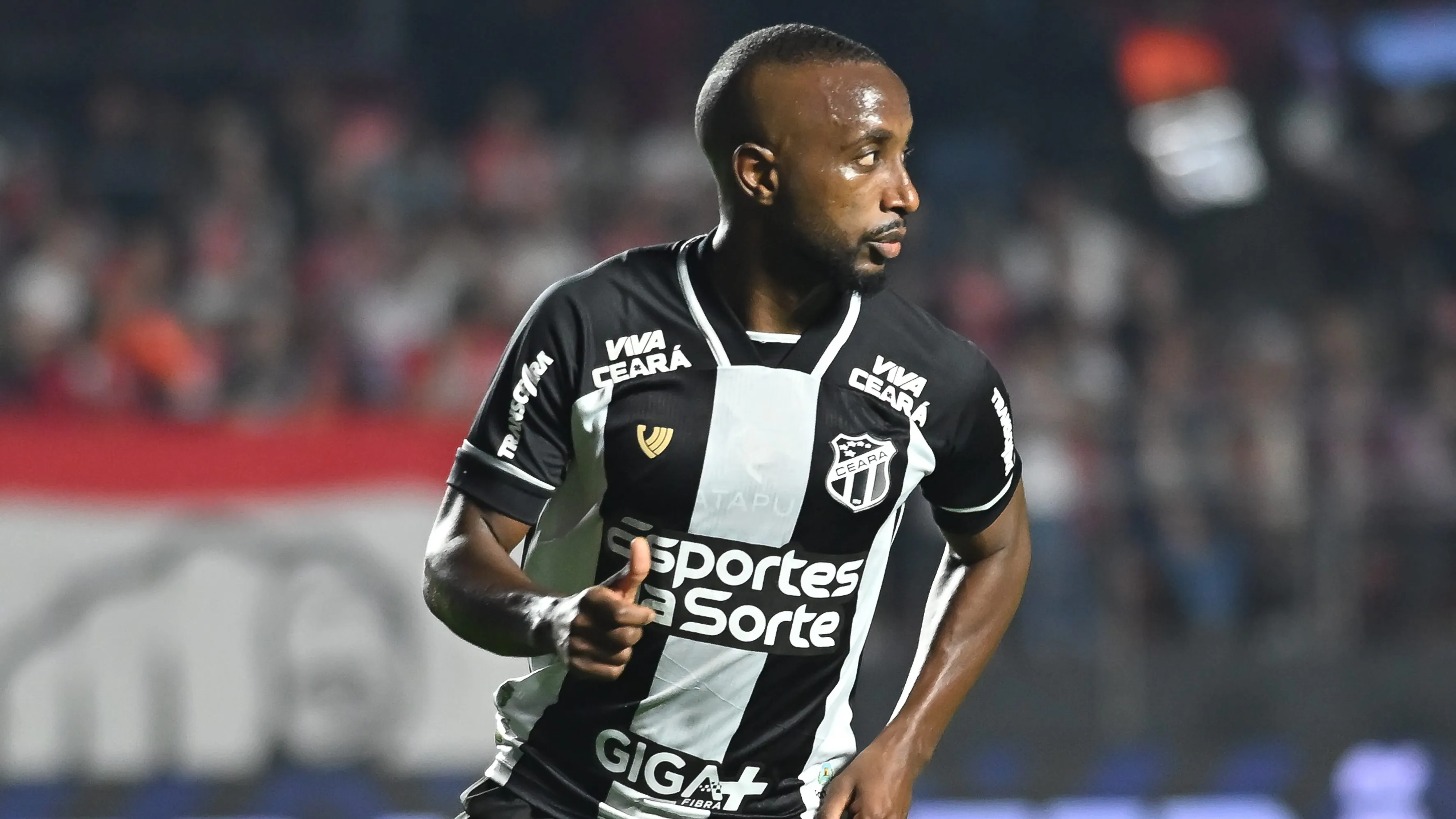 Dieguinho jogador do Ceara durante partida contra o Sao Paulo no estadio Morumbi pelo campeonato Brasileiro A 2025. Foto: Jota Erre/AGIF