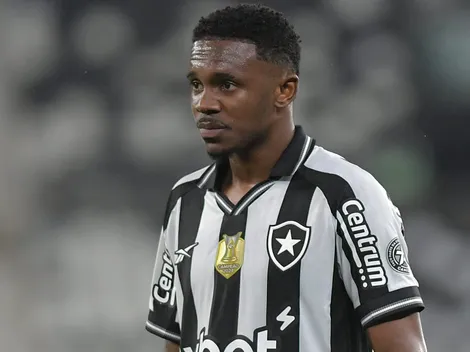 Jeffinho negocia empréstimo e não se reapresenta no Botafogo
