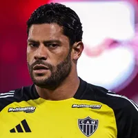 Hulk recebe apoio de torcida do Atlético-MG durante protesto