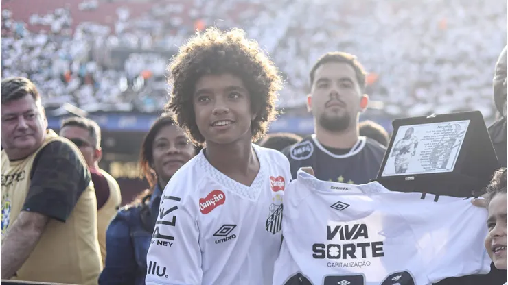 Kauan Basile fica no Santos FC.