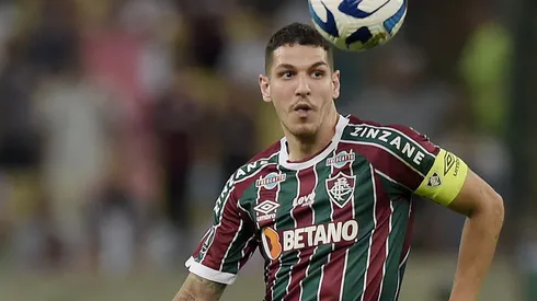 Zagueiro tem o futuro incerto – Foto: Alexandre Loureiro/AGIF.