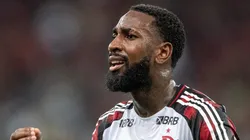 Gerson em campo na época que jogou pelo Flamengo.