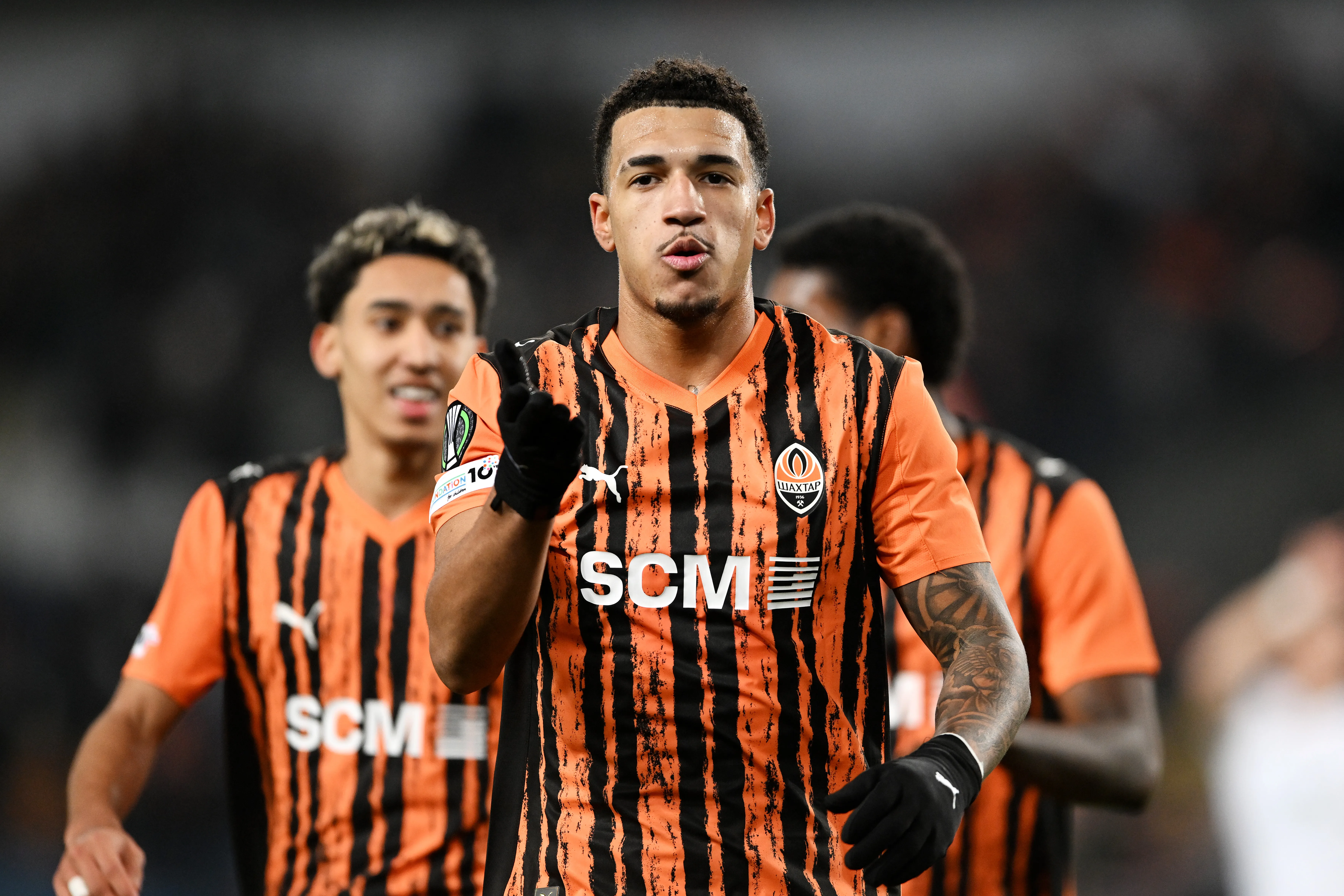 Kauã Elias vem sendo destaque na Ucrânia. Foto: Mateusz Slodkowski/Getty Images.