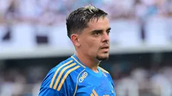 Fagner jogador do Cruzeiro durante partida contra o Santos no estadio Vila Belmiro pelo campeonato Brasileiro A 2025.