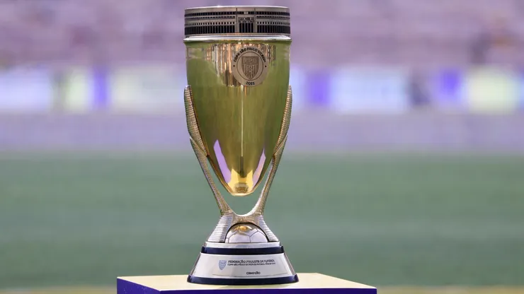 Troféu da Copa São Paulo Futebol Júnior. Foto: Marcello Zambrana/AGIF