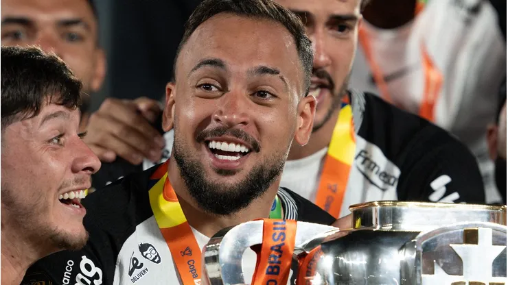 Maycon está perto de ser anunciado pelo Atlético.