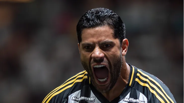 Hulk tem futuro indefinido no mercado da bola.