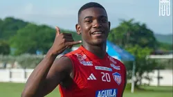 Joel Canchimbo, atacante do Junior de Barranquilla em treinamento (Foto: Divulgação/Junior de Barranquilla)