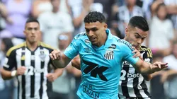 Victor Hugo, meio-campista do Santos