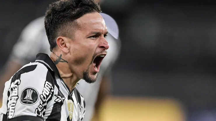 Artur jogador do Botafogo durante partida contra o LDU. Foto: Thiago Ribeiro/AGIF