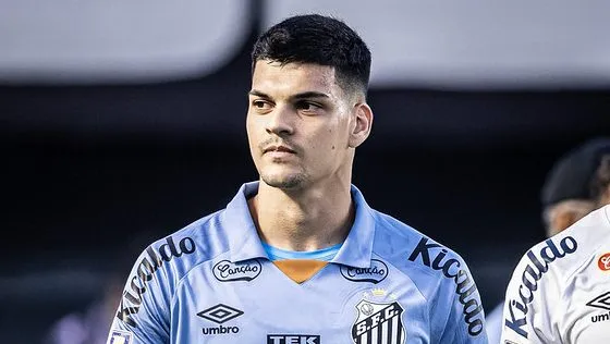 Brazão no Santos. Foto: Raul Baretta/ Santos