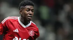 Ex-Internacional, Vitão será apresentado oficialmente pelo Flamengo - Foto: Gilson Lobo/AGIF