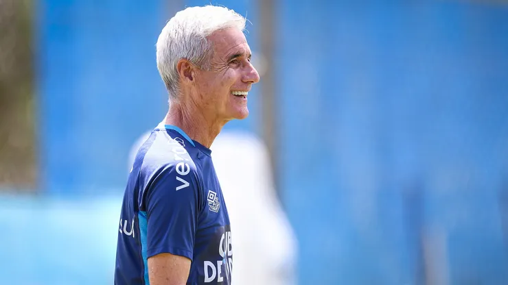 Luís Castro comanda pré-temporada tricolor