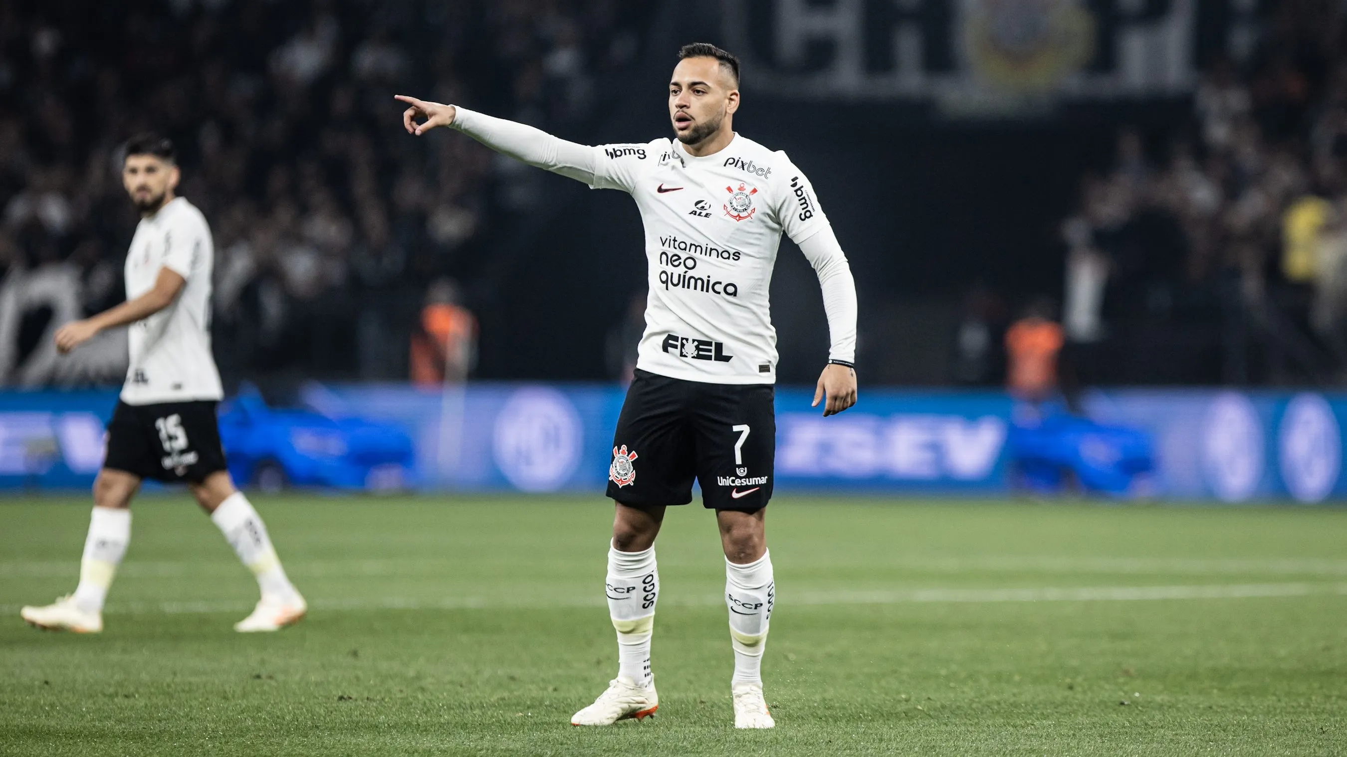 Maycon vai brigar pela titularidade no Galo - Foto: Abner Dourado/AGIF.