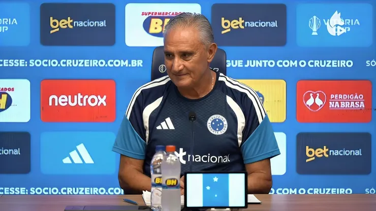 Tite em coletiva de apresentação no Cruzeiro