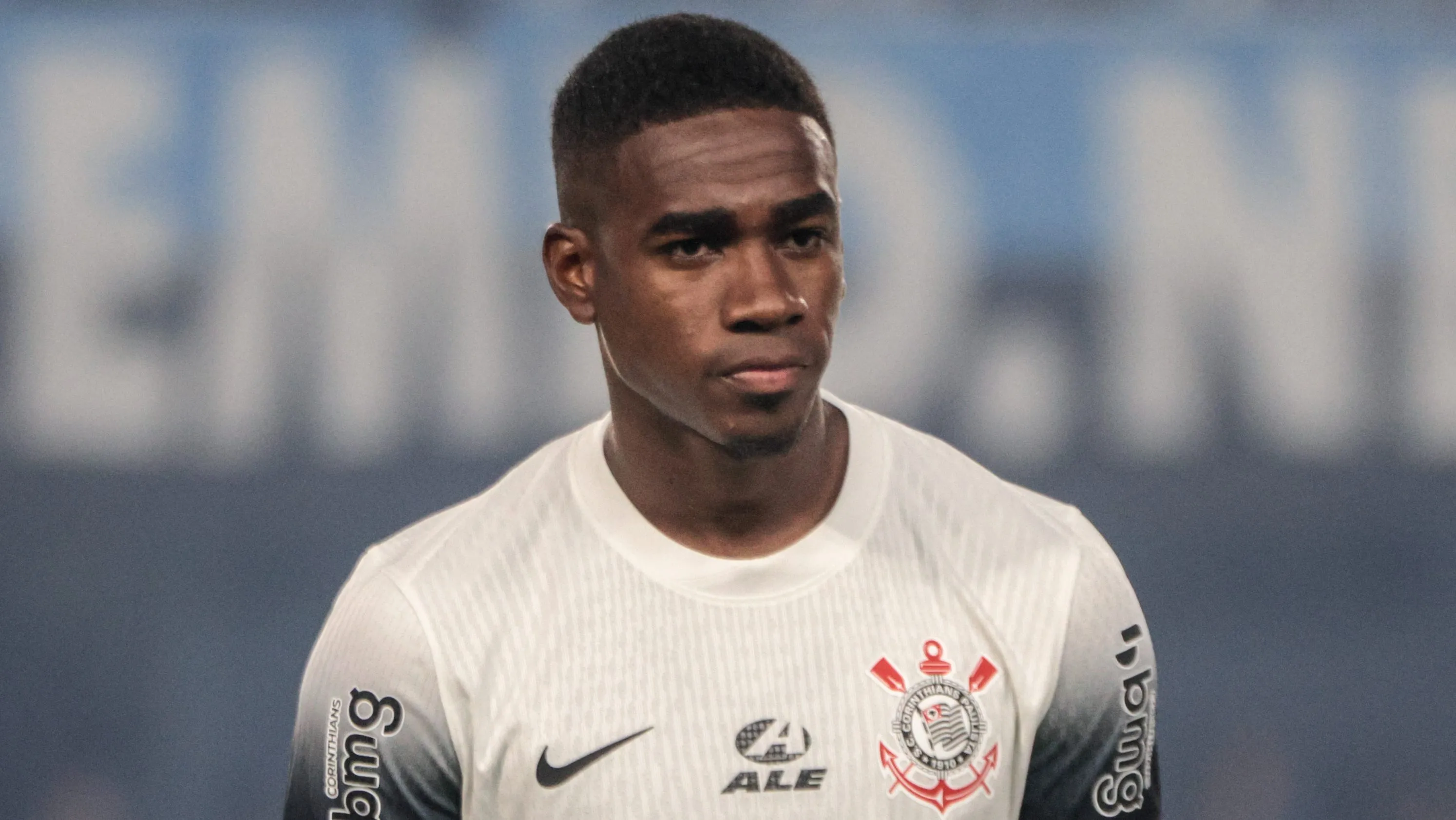 Félix Torres em campo pelo Corinthians. Foto: Robson Mafra/AGIF