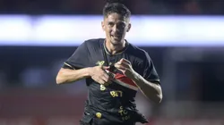 Pablo Maia jogador do São Paulo comemora seu gol durante partida. Foto: Alan Morici/AGIF