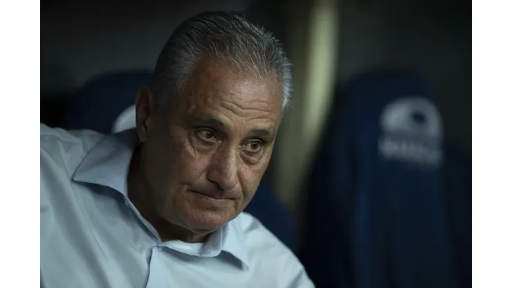 RJ - RIO DE JANEIRO - 29/09/2024 - BRASILEIRO A 2024, FLAMENGO X ATHLETICO-PR - Tite tecnico do Flamengo durante partida contra o Athletico-PR no estadio Maracana pelo campeonato Brasileiro A 2024. Foto: Jorge Rodrigues/AGIF